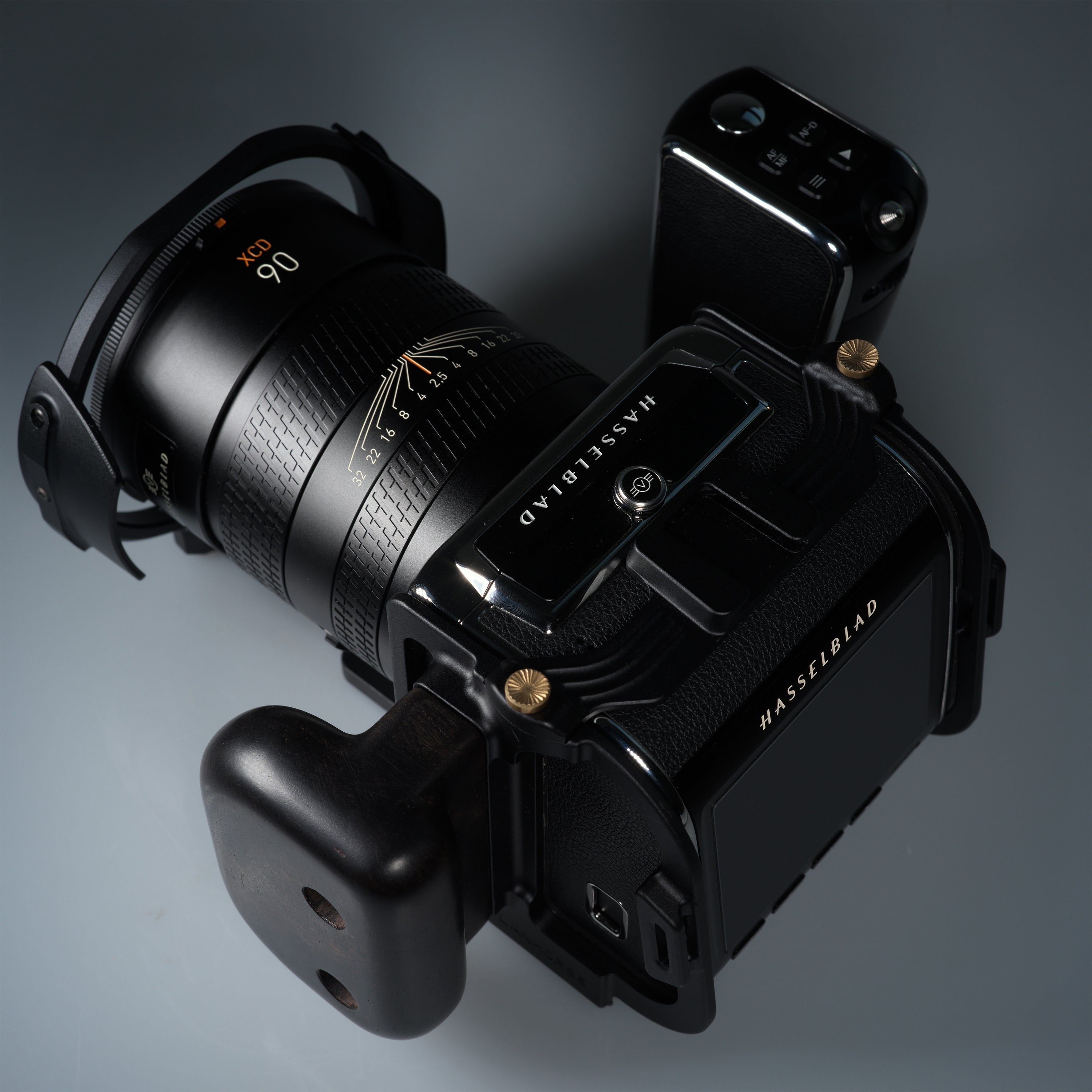 Lanhorse Camera Cage Compatible for Hasselblad 907x and Control Grip, Quick-Release CFV Digital Back, with Lens Protection Frame. Optional Rosewood Hand Grip.